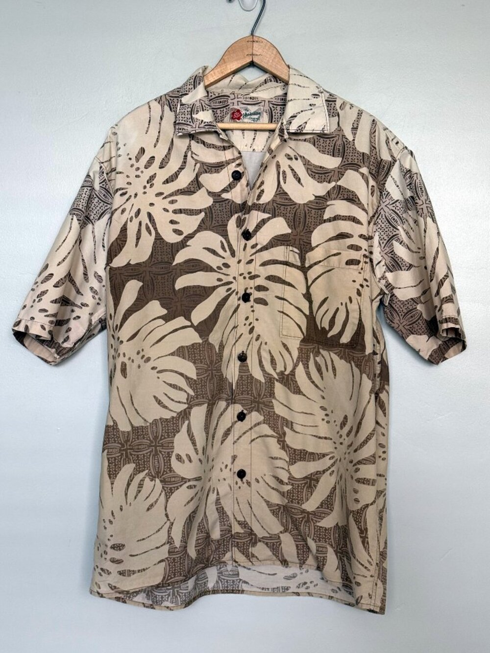 Vintage Hilo Hattie Hawaiian Aloha Shirt Mens L Monstera Tropical Made USA